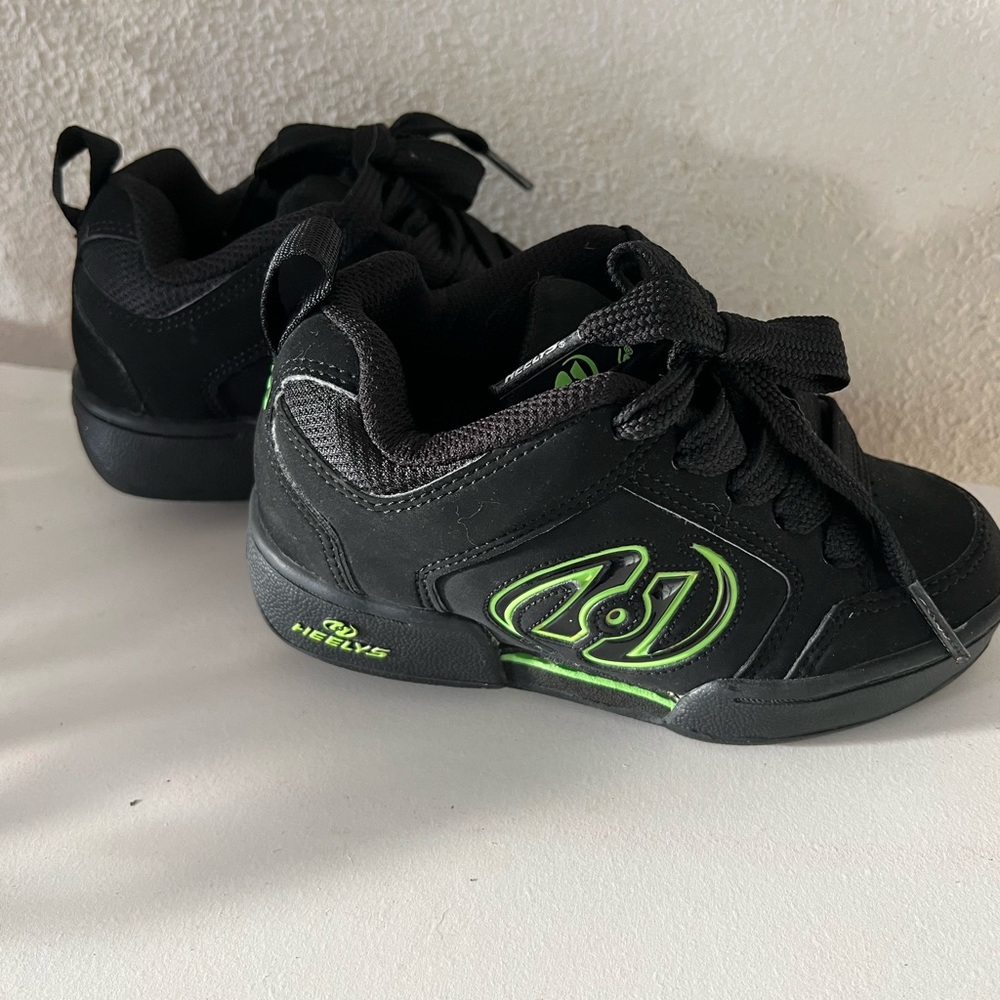 Heelys Kids Size 12c